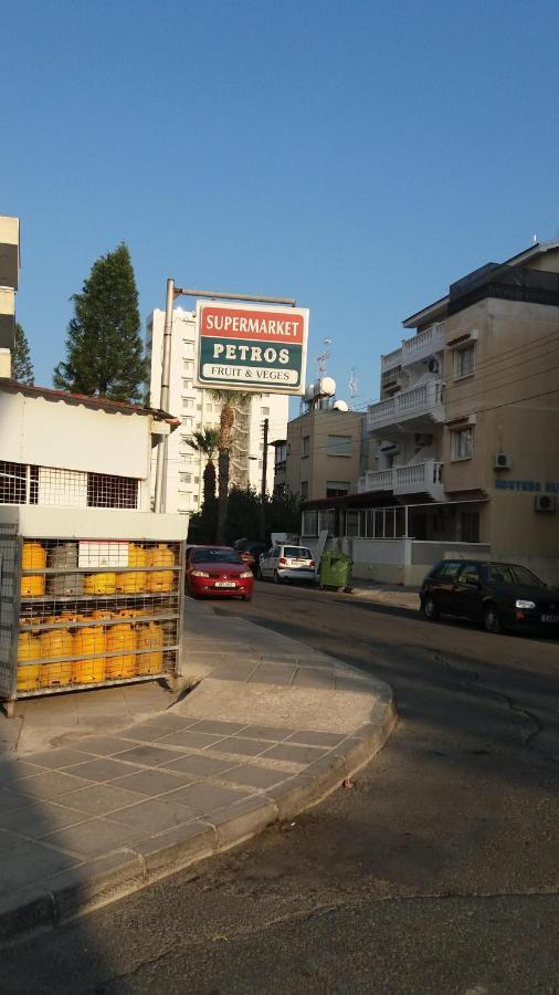 1 Bedroom Apartment Larnaca Exteriör bild