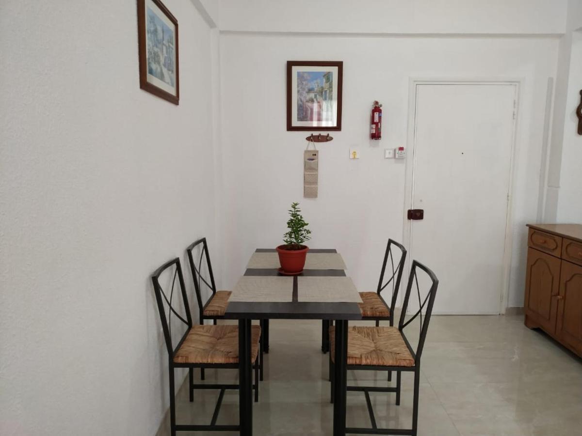 1 Bedroom Apartment Larnaca Exteriör bild