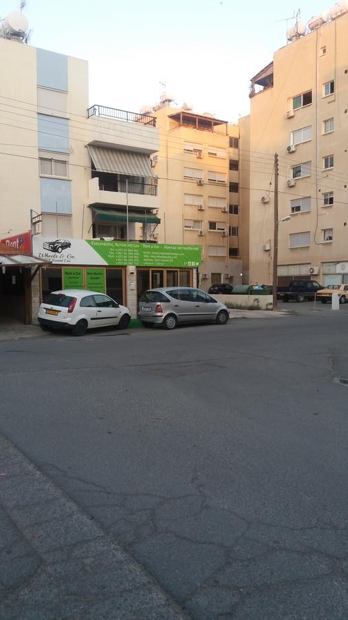 1 Bedroom Apartment Larnaca Exteriör bild